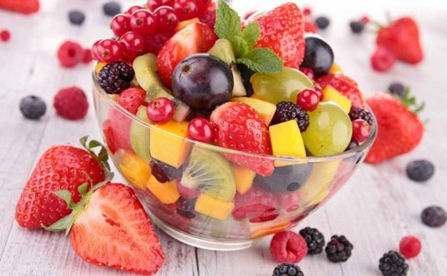 Οι τροφές που σταματούν εγγυημένα τον χρόνο