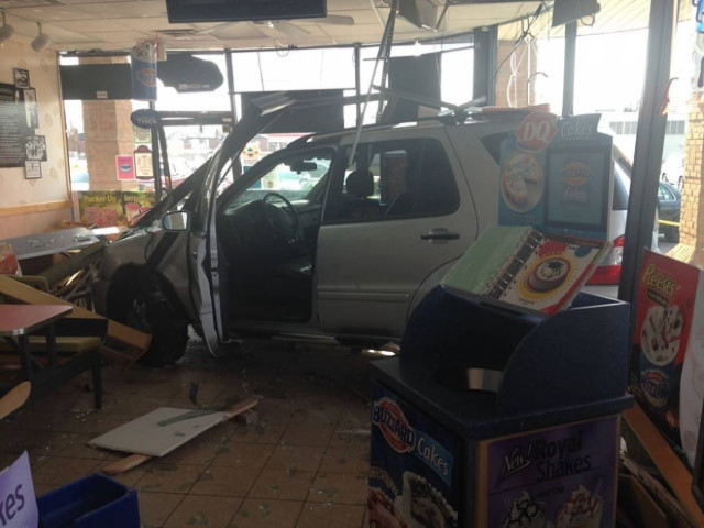 ΗΠΑ: Περίμεναν στην ουρά για παγωτό και παρασύρθηκαν από τζιπ