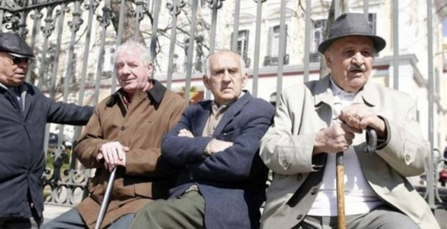 Η Ελλάδα στις πιο… γερασμένες χώρες στον κόσμο (photo)