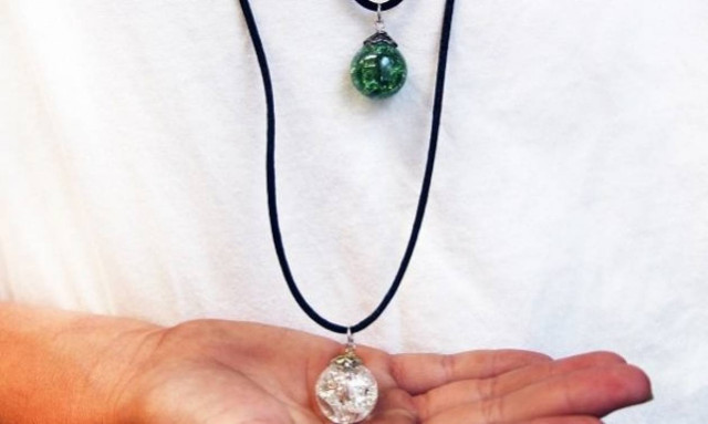 Φτιάχνουμε μαγικά κολιέ με παλιές μπίλιες για τις κορούλες μας