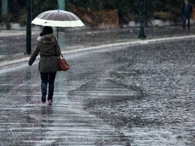 Ραγδαία επιδείνωση του καιρού με βροχές και χαλάζι
