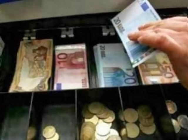 Κοζάνη: Επίθεση και ληστεία σε καταστηματάρχη