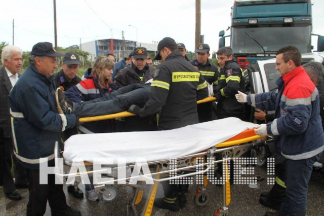 Πύργος: Σοβαρό τροχαίο με 37χρονο στην διασταύρωση Κολυρίου (pics-vid)