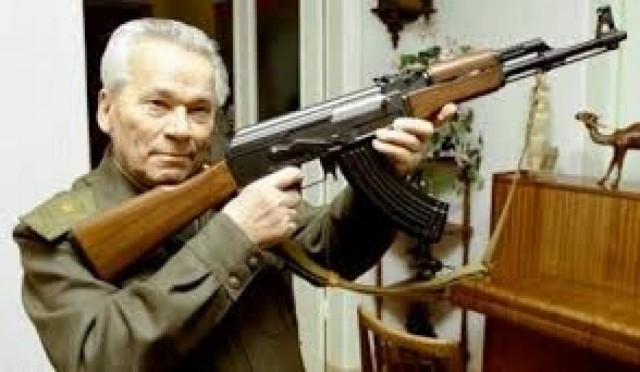 Ρεκόρ παραγωγής μικρών φορητών Καλάσνικοφ