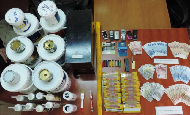 Δράμα: Γέμισαν την αγορά με πλαστά χαρτονομίσματα