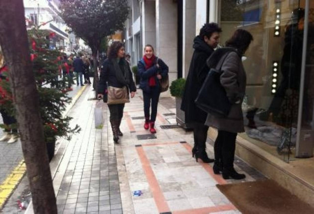 Πάτρα: Απειλήθηκε με απόλυση-Ζήτησε αμοιβή για την Κυριακή που δούλεψε