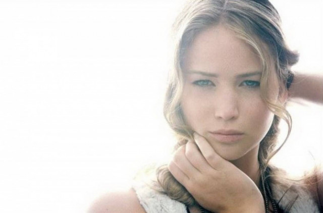 Αυτή είναι η πιο σέξι γυναίκα του πλανήτη (pics&vid)