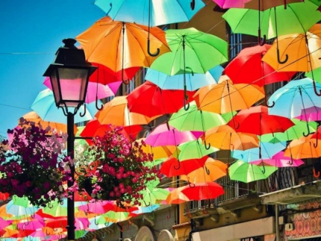 Άλλαξε την ψυχολογία σου παίζοντας με τα χρώματα