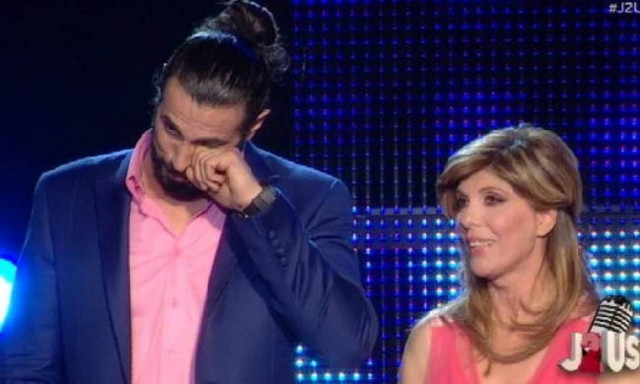 Γιώργος Παράσχος: Έβαλε τα κλάματα την ώρα της κριτικής στο J2US