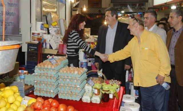 Επίσκεψη Καμμένου - Χαϊκάλη στην αγορά της Καλλιθέας
