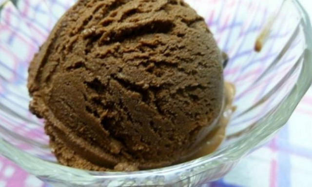 Συνταγή για πανεύκολο παγωτό παρφέ σοκολάτα!