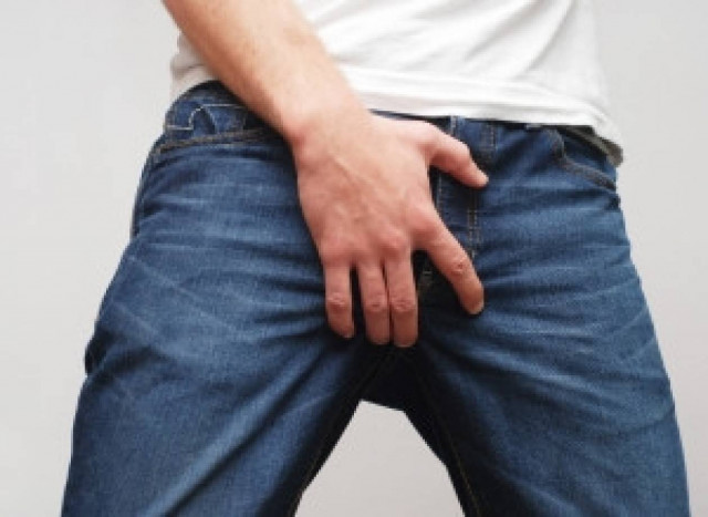 Δεν υπάρχει: Καταζητείται επιδειξίας με επίθετο... «-πέος»!