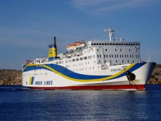 Προσάραξη πλοίου στο Ασπρονήσι