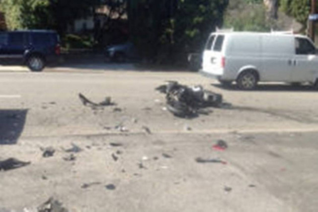 Μοτοσικλετιστής «έφαγε» πόρτα! Φορτηγού... (video)