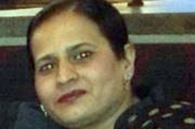 Παραλίγο να μείνει ανάπηρη! Τα μαλλιά της πιάστηκαν… (photos)