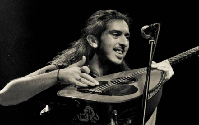 Δεν θα το πιστεύετε: Η φωτογραφία του Γιάννη Χαρούλη που «σαρώνει» στο facebook