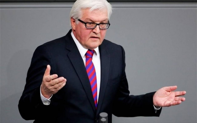 Χαιρετίζει ο Σταϊνμάγερ τις δηλώσεις Πούτιν για αναβολή του δημοψηφίσματος