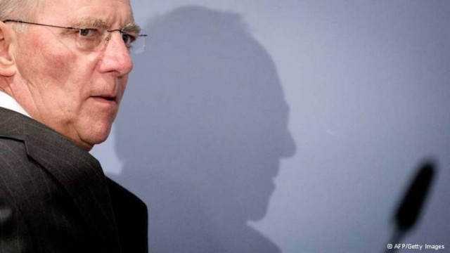 Σόιμπλε: Μεγαλύτερο του αναμενόμενου το ελληνικό πρωτογενές πλεόνασμα