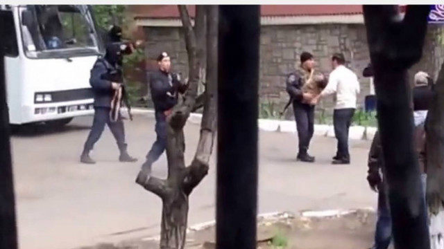 Ουκρανία: Πυροβολισμοί στη Μαριούπολη