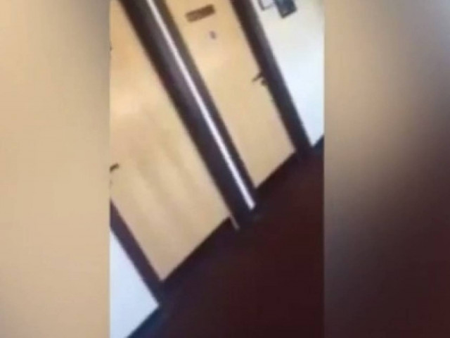 Βίντεο: Σάλος στο YouTube με την sex tape του καθηγητή!