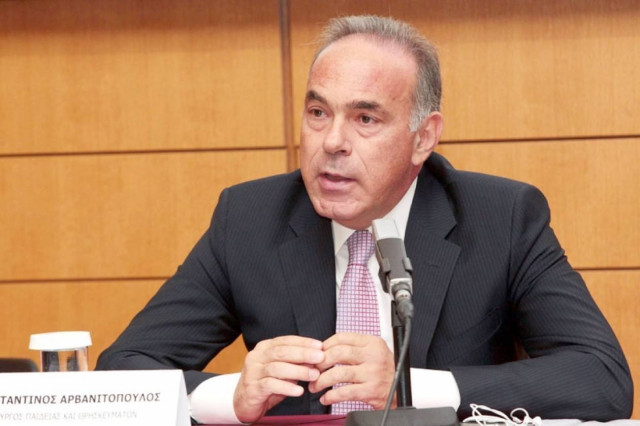 Ανοικτά υπέρ της υποψηφιότητας Μώραλη ο Αρβανιτόπουλος