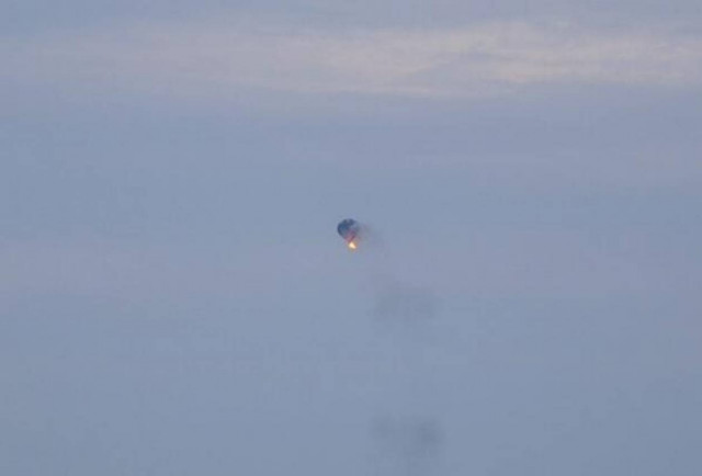 Αερόστατο έπιασε φωτιά και συνετρίβη (pic)