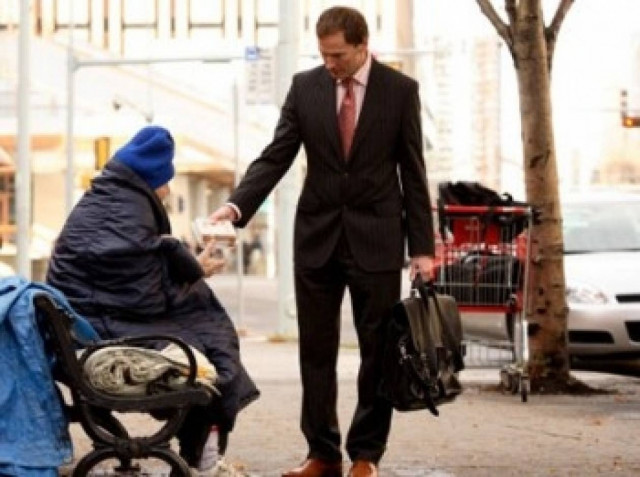 Σκωτσέζικο ντους στη... Βρετανία. Αυξήθηκαν οι πλούσιοι αλλά και οι πεινασμένοι!