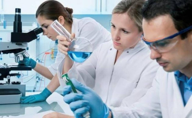 Οι υποσχέσεις για το clawback και το μικρό καλάθι των γιατρών