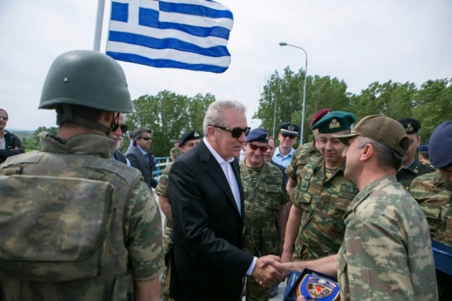 Στις μονάδες του Έβρου ο Δημήτρης Αβραμόπουλος