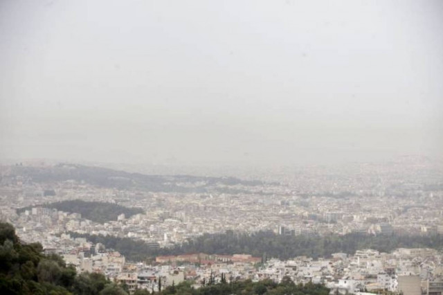 Καιρός: Ισχυροί νοτιοδυτικοί άνεμοι και μεταφορά σκόνης