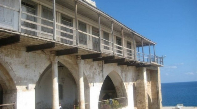 Η εικόνα του Απ. Ανδρέα στο ελληνικό σχολείο του Μπάρνετ