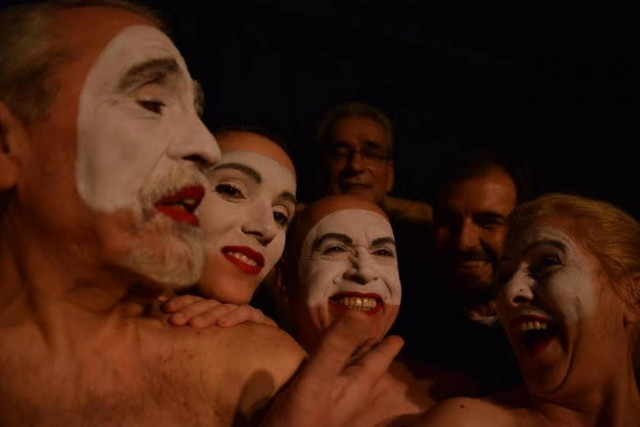 Ω'- μέγα…! του Λάκη Κουρετζή στο Θέατρο της Ημέρας