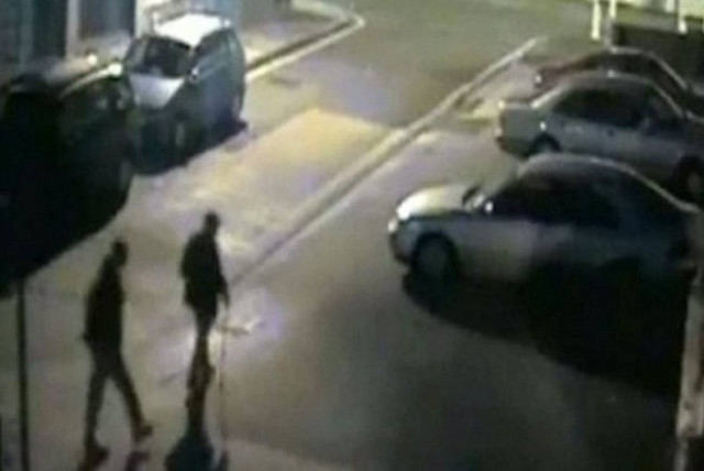 Βρετανία: Μανιακός μαχαίρωσε ηλικιωμένο! (video)