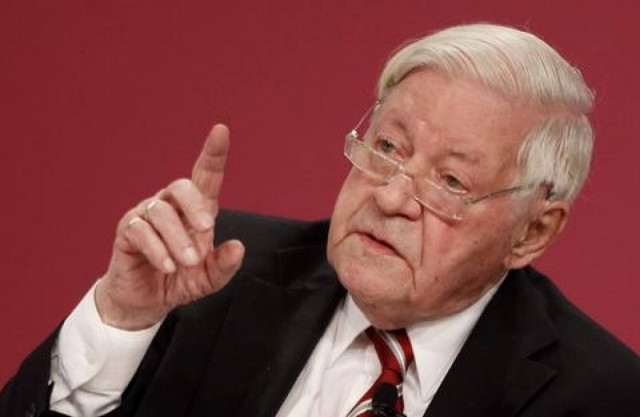 Για Γ΄Παγκόσμιο Πόλεμο προειδοποιεί ο Χέλμουτ Σμιτ