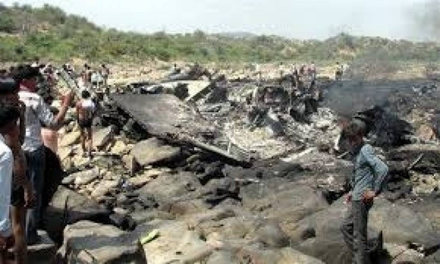 Λάος: Συνετρίβη το αεροσκάφος στο οποίο επέβαινε ο υπ. Άμυνας