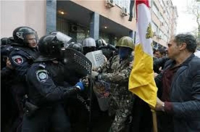 Απελευθερώθηκε από υποστηρικτές του ο φιλορώστος ηγέτης Β. Μπολότοφ