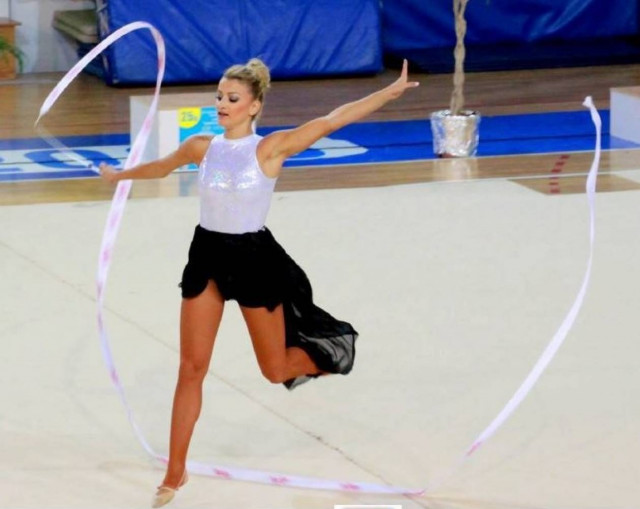 Άννα Πολλάτου: Αυτή ήταν η Ολυμπιονίκης της ρυθμικής γυμναστικής (photos)