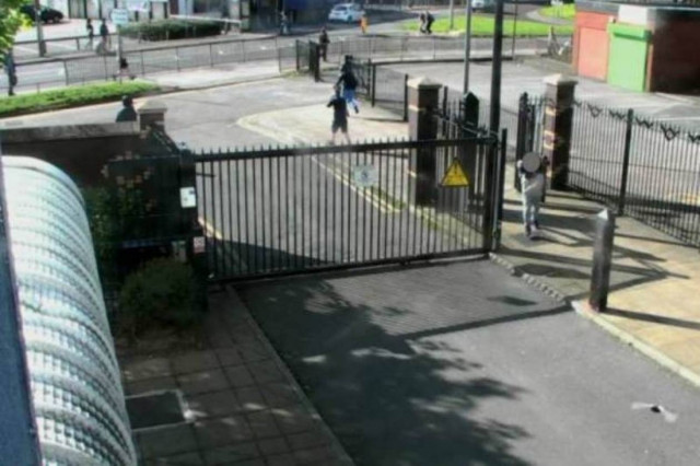 Μάντσεστερ: Τον μαχαίρωσαν στο δρόμο μέρα – μεσημέρι! (video)