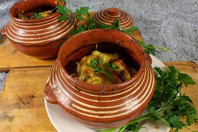 Μανιτάρια φούρνου: Παραδοσιακή συνταγή της ρωσικής κουζίνας