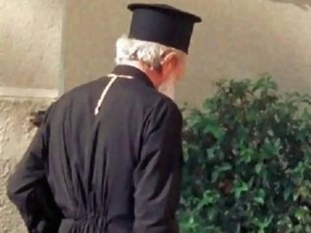 Εκλογές 2014: Στο αυτόφωρο ιερέας έπειτα από πολιτικό καβγά