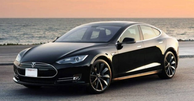 Τζιζ! Οι κλέφτες δεν ακουμπούν τα Tesla!