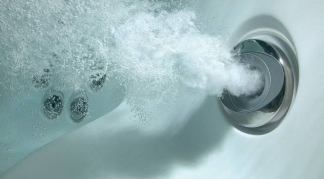 «Χτυπήθηκαν» από ηλεκτρικό ρεύμα ενώ έκαναν Jacuzzi