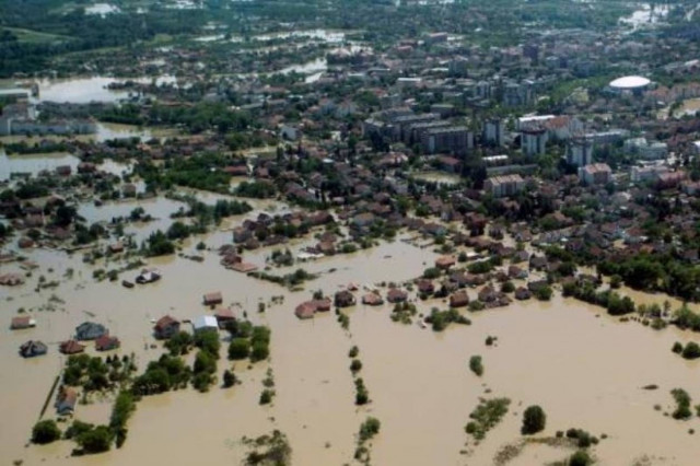 Σερβία: Χρήματα από τον προϋπολογισμό για τους πλημμυροπαθείς
