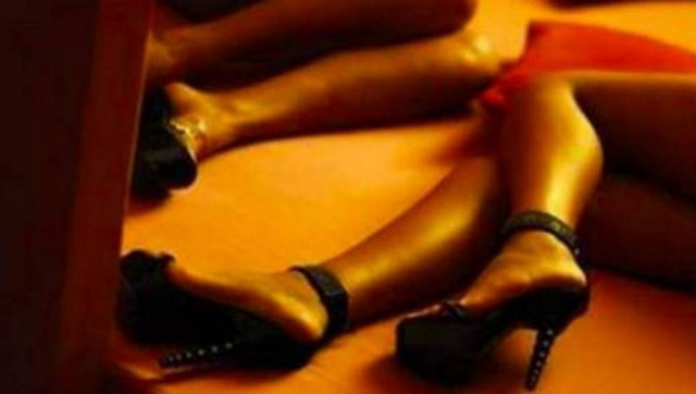 Δείτε πώς τις εξανάγκαζαν να εκδίδονται