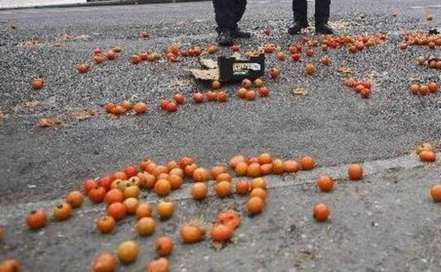 «Δίπλωσε» νταλίκα στην Κρήτη