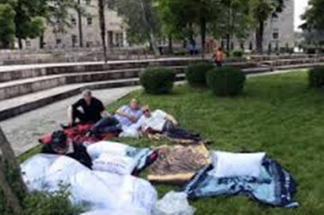 Αλβανία: Απεργία πείνας από απολυμένους υπαλλήλους του δημοσίου