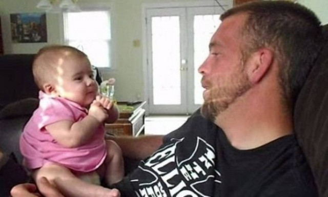 Είναι μόλις 2 μηνών κι είπε στον μπαμπά της «Σ’αγαπώ»!