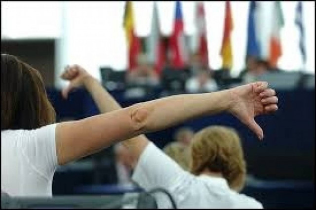 Ευρωεκλογές 2014: Στις κάλπες σήμερα Ιρλανδοί και Τσέχοι