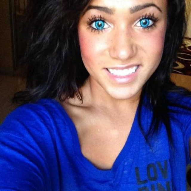 Είδε στο διαδίκτυο ερωτικό της βίντεο και αυτοκτόνησε! (βίντεο)