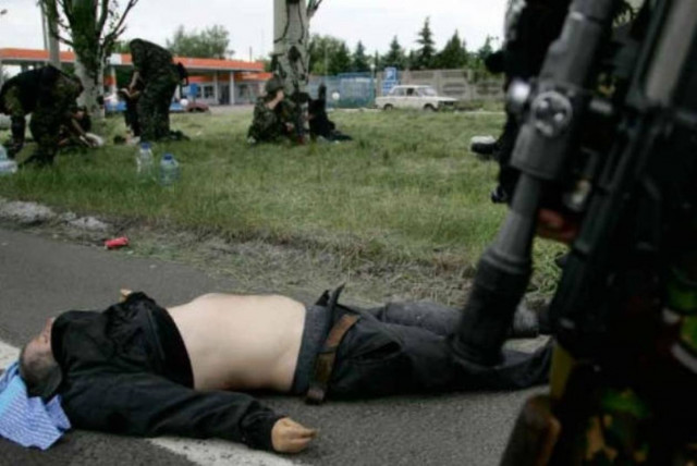 Ουκρανία: Τραυματίστηκαν δύο φωτορεπόρτερ και ο διερμηνέας τους